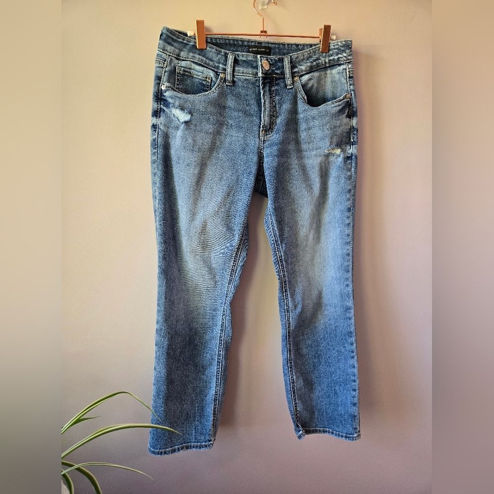 Silver Jeans Co. Suki Mid Rise Curvy Fit Capri Jeans - Size 31